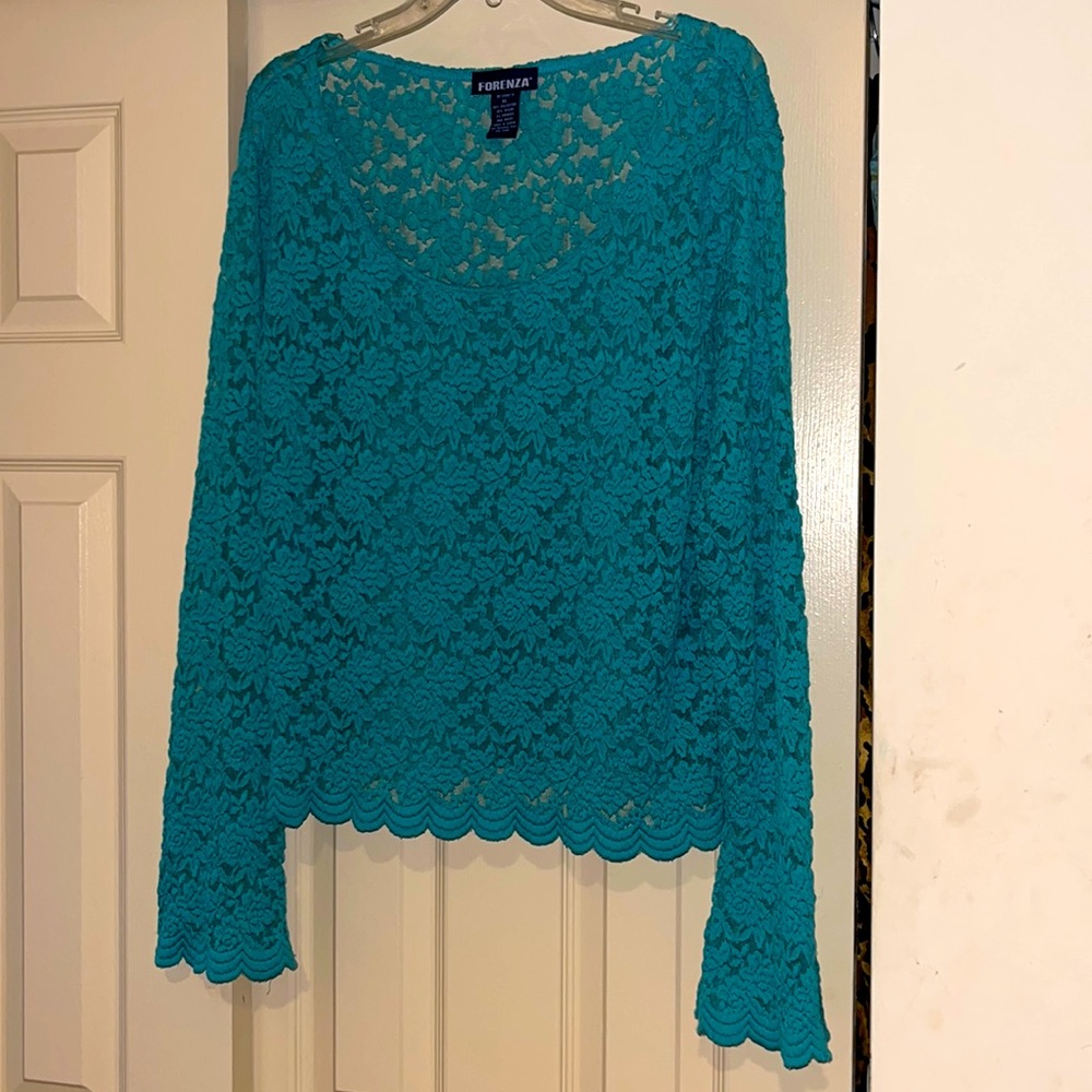 Forenza Newly Dry Cleaned Aqua Long Sleeve Lace Blouse With Flare Sleeves Sz XL